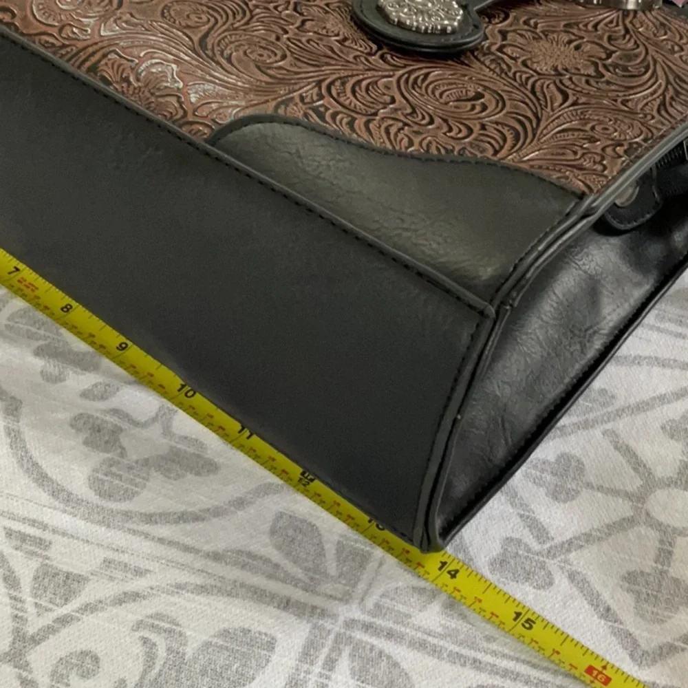 Bueno beautiful handbag tote.